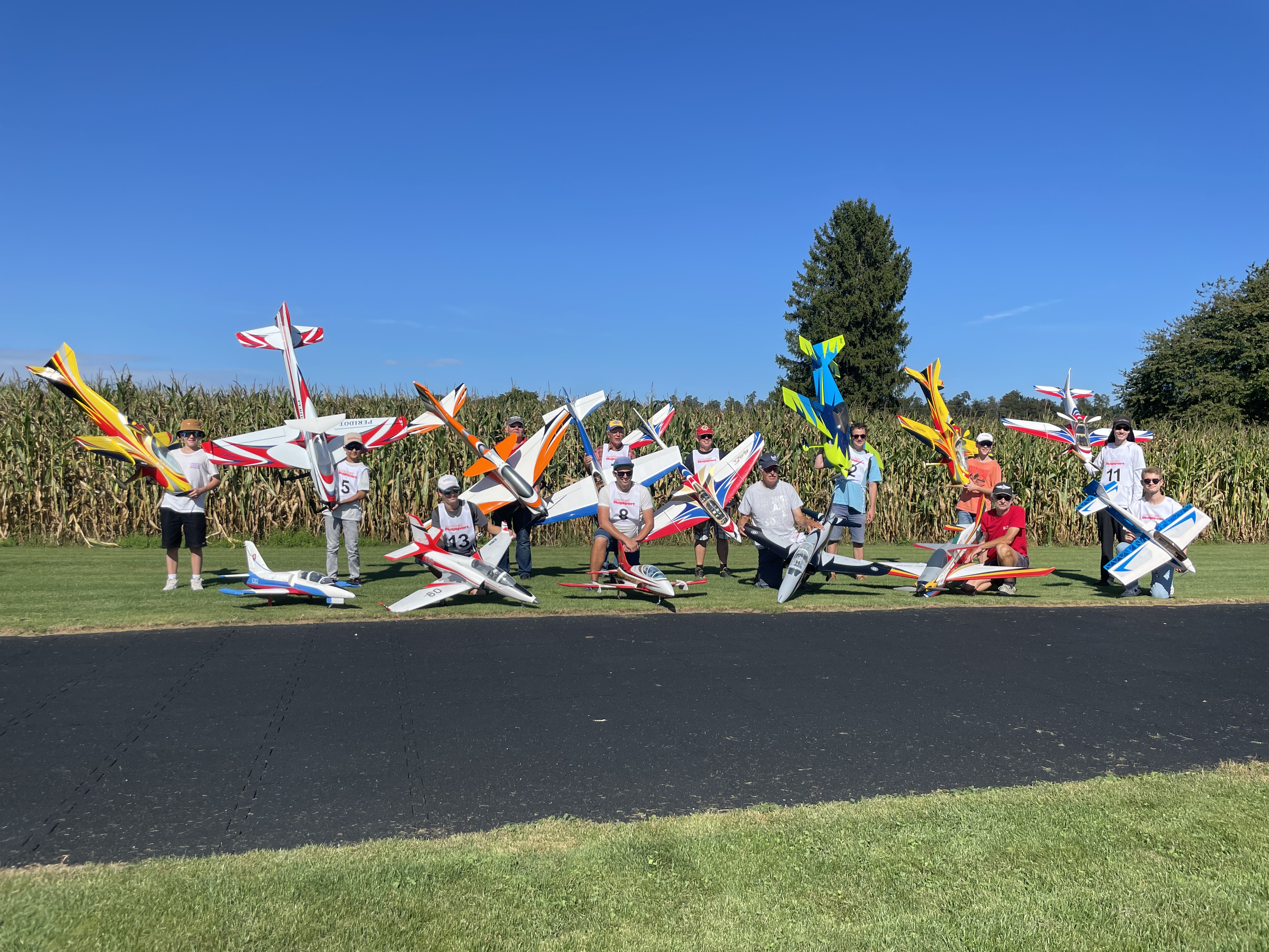 Imageupload/Sportflyers NOS bei der MG Uster.jpg